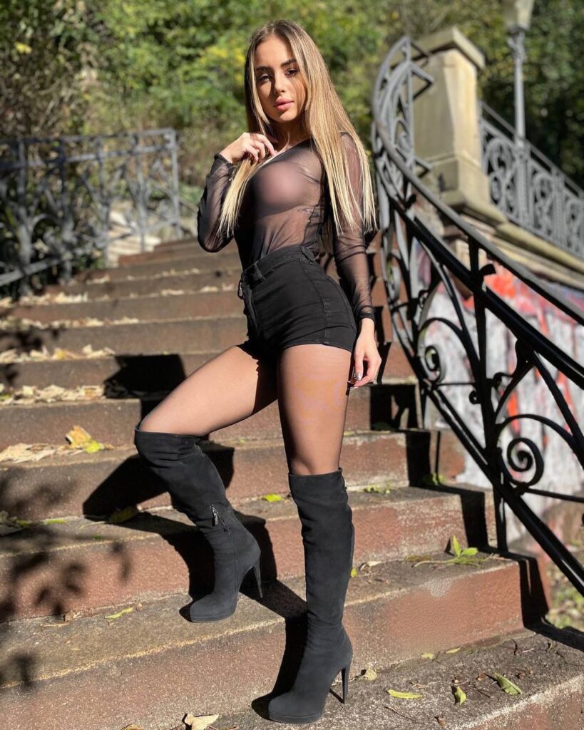 Ivanka Peach muestra su cuerpo curvilíneo y enciende a sus seguidores de Instagram y OnlyFans