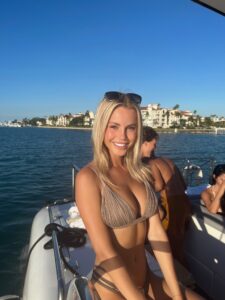 Katie Lordahl, la escultural rubia de OnlyFans. Foto @ktlordahl