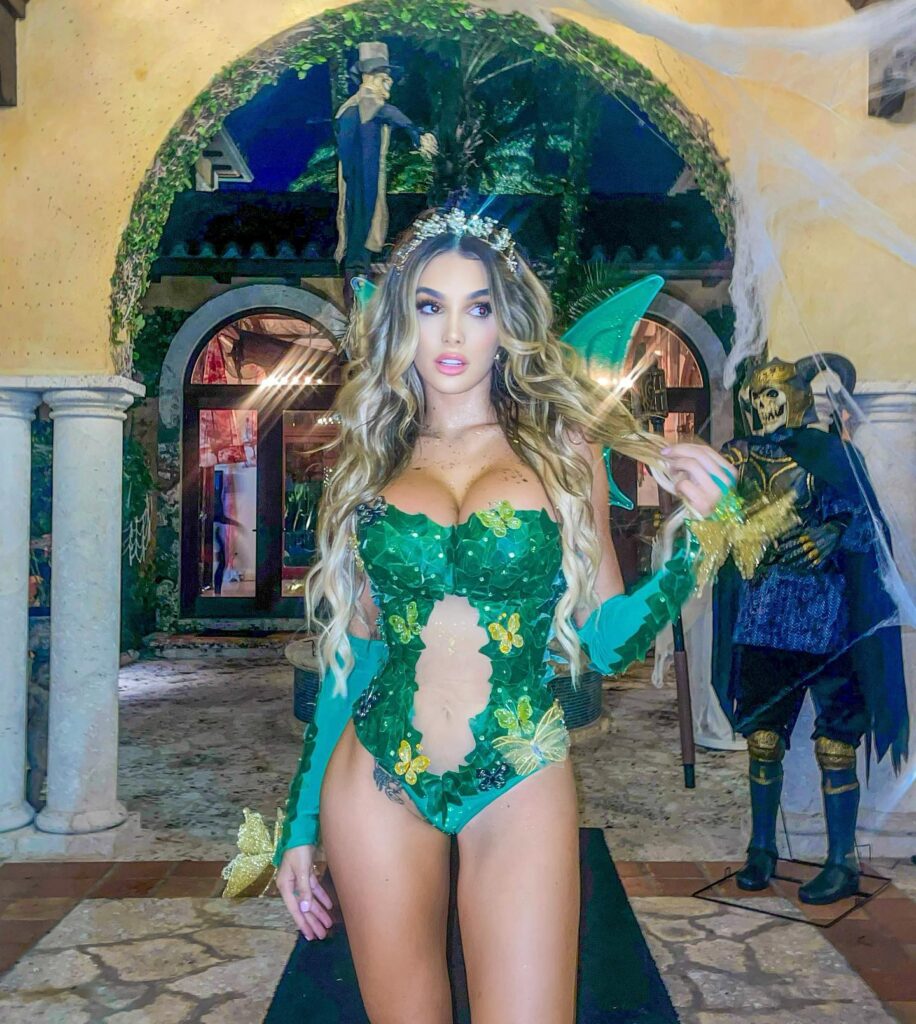 Lyna Pérez cautivadora en modelo estadounidense
