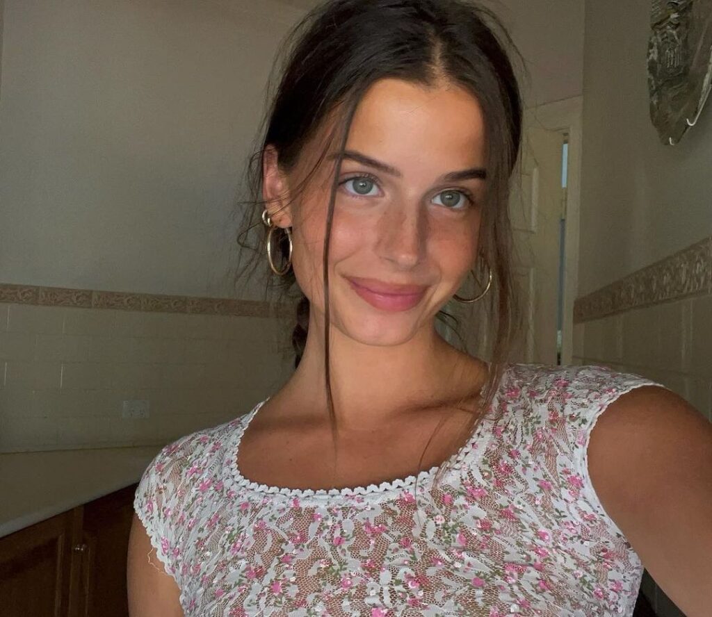 Steph Mandich radiante y natural