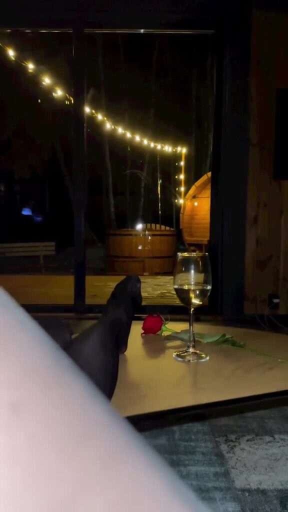 Video de Tasya Mikhailova con look erótico en Fansly