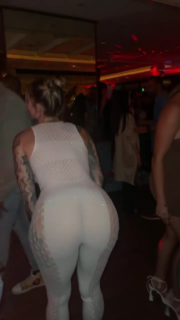 Video de Viking Barbie, estrella estadounidense de OnlyFans