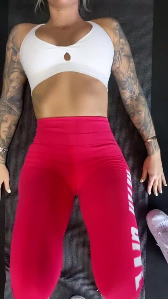 Video de Viking Barbie, estrella estadounidense de OnlyFans