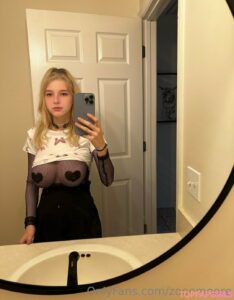Zoe Moore en OnlyFans: @zoeemoore