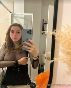 Zoe Moore en OnlyFans: @zoeemoore