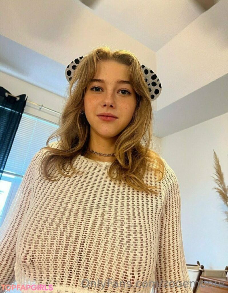 Zoe Moore sube contenido erótico amateur a OnlyFans