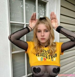 Zoe Moore en OnlyFans: @zoeemoore