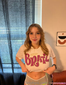 Zoe Moore en OnlyFans: @zoeemoore