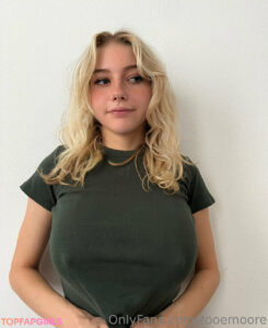 Zoe Moore en OnlyFans: @zoeemoore